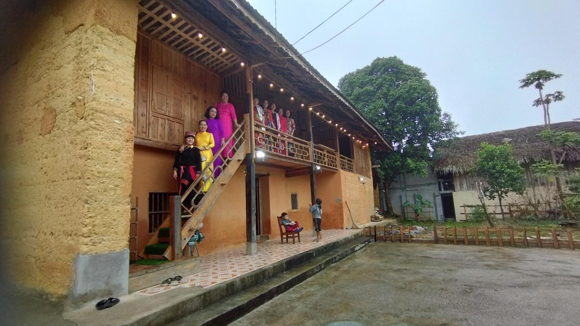 Huy Man Homestay Ha Giang Esterno foto