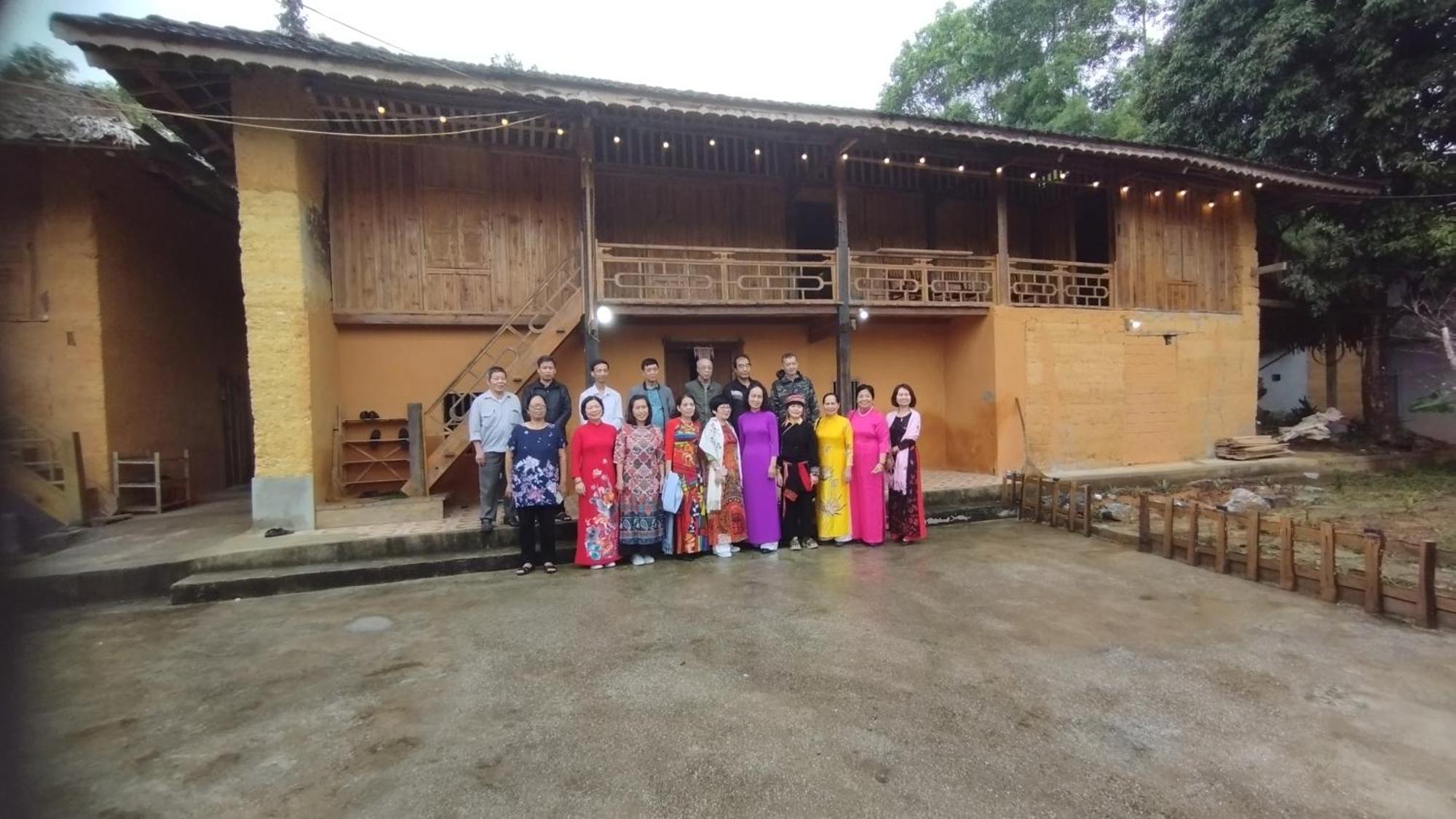 Huy Man Homestay Ha Giang Esterno foto