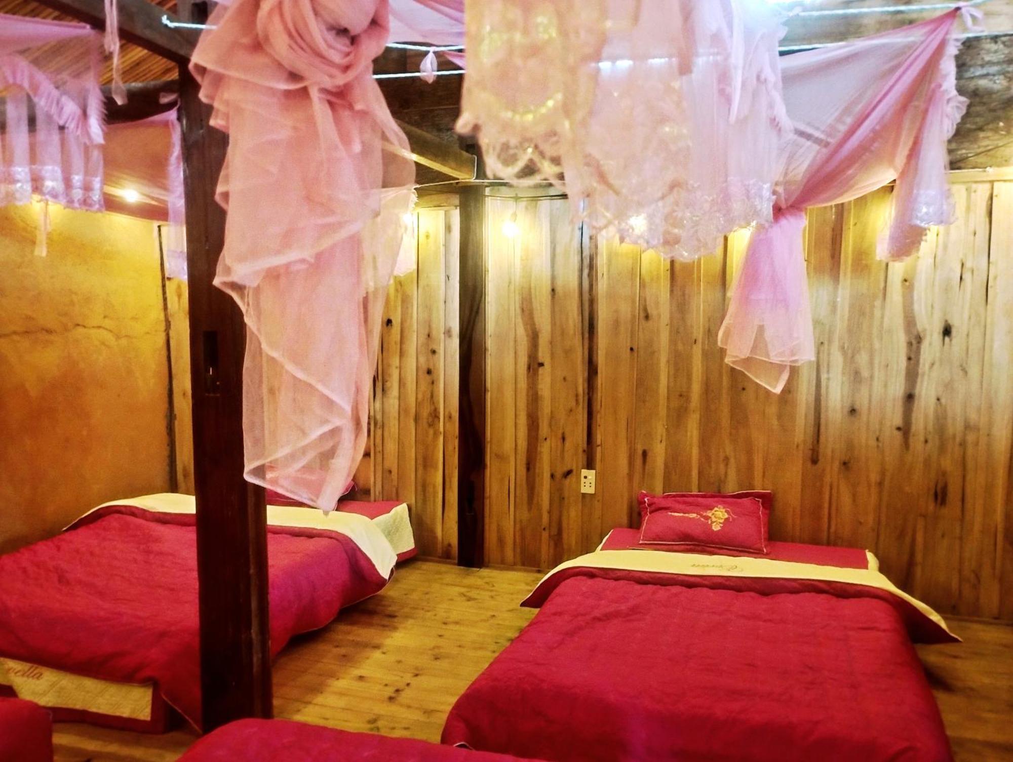 Huy Man Homestay Ha Giang Esterno foto